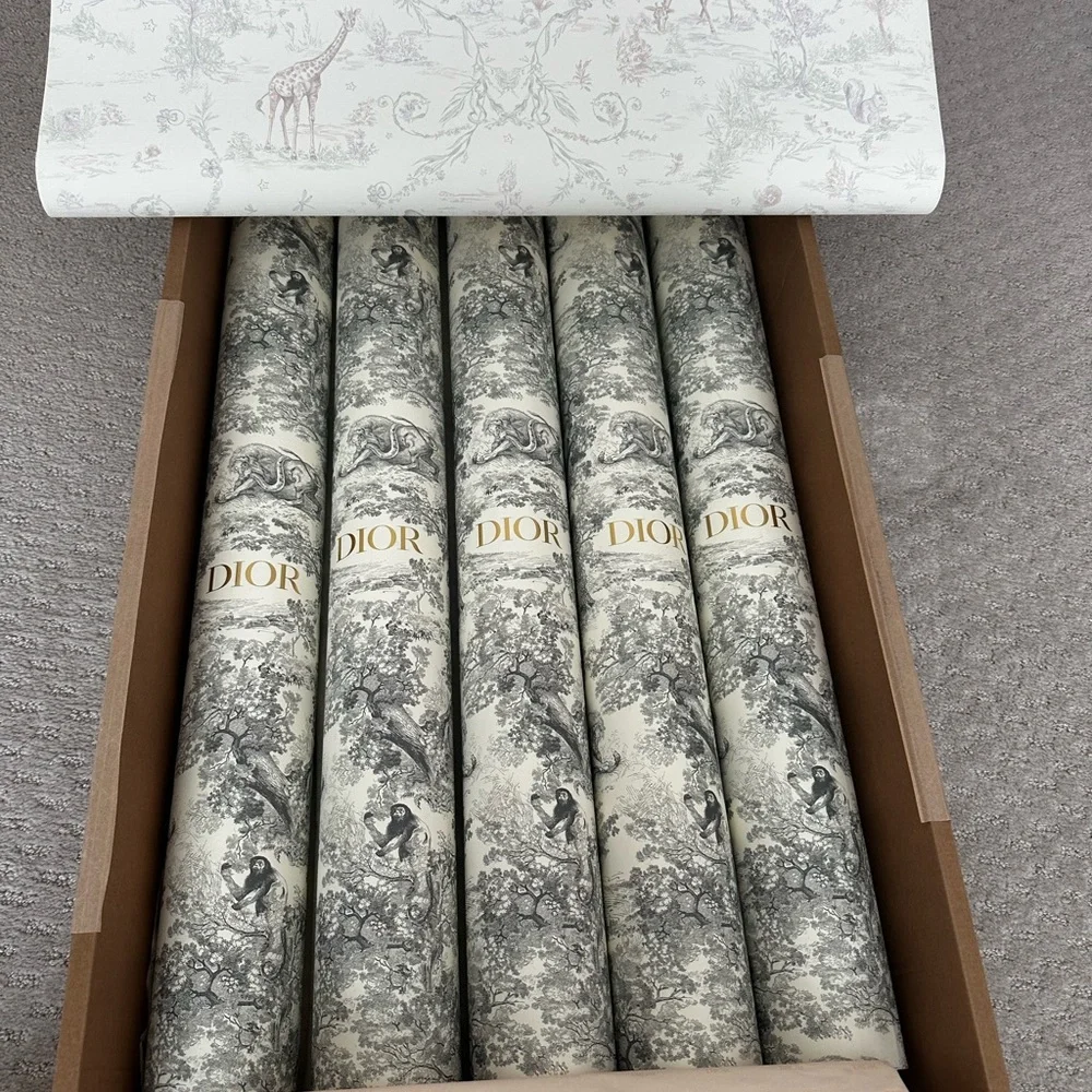 Dior Elegant Wallpaper Tube Decor Keepsake